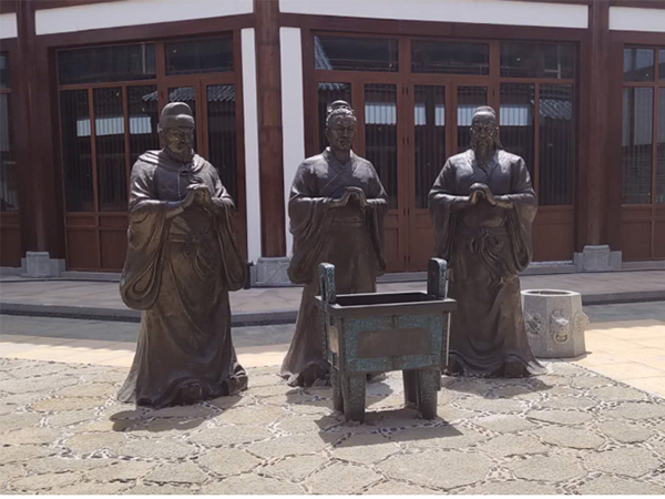 恒大集團(tuán)?；◢u特色街區(qū)銅雕塑工程